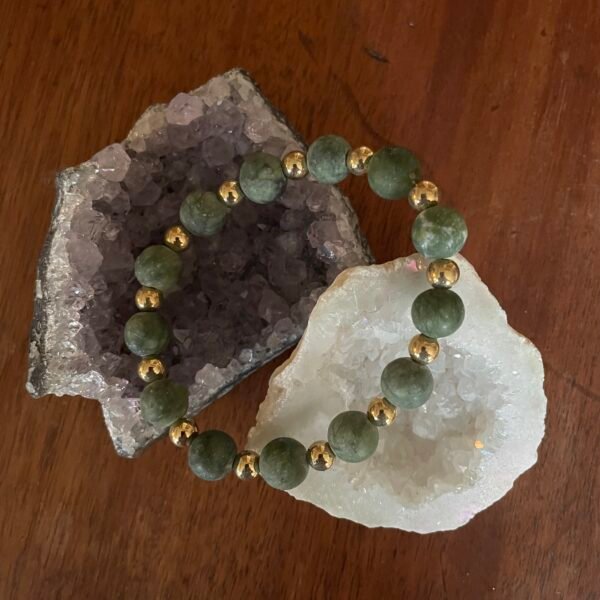 Frosted Taiwan Jade bracelet